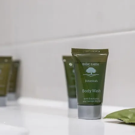 Lovely Riverside 2 Bed Apartamento