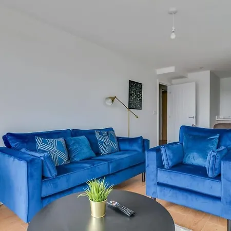 Lovely Riverside 2 Bed Apartamento *